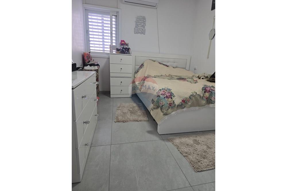 Apartment for Sale in Petah Tikva - Image 2