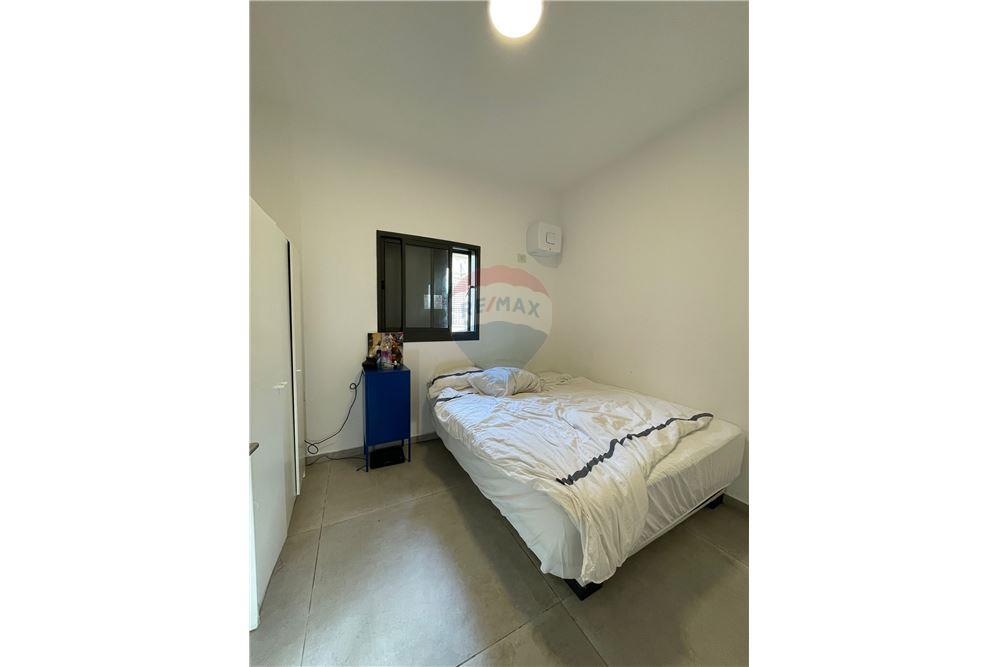 Apartment for Sale in Tel Aviv - Image 6