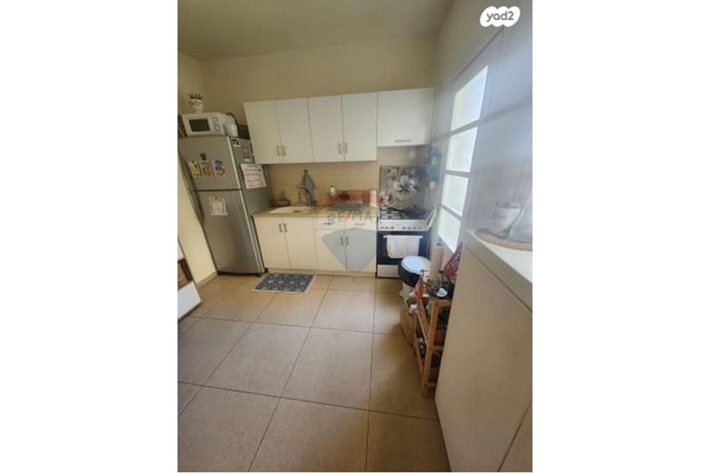 Apartment for Sale in Haifa - Image 2
