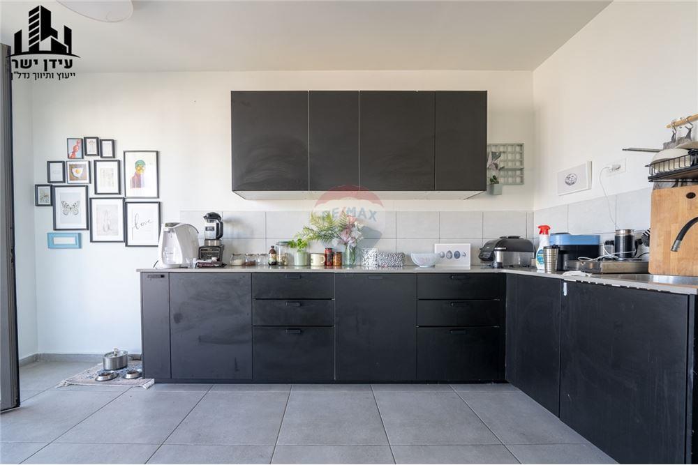 Apartment for Sale in Tel Aviv - Image 4