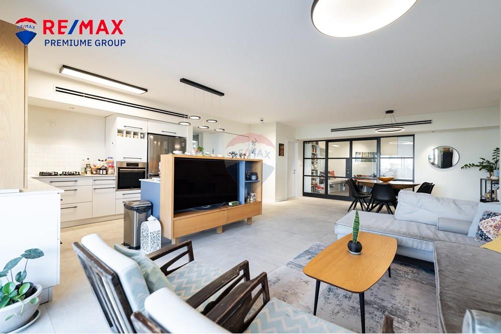 Apartment for Sale in שוהם - Image 4