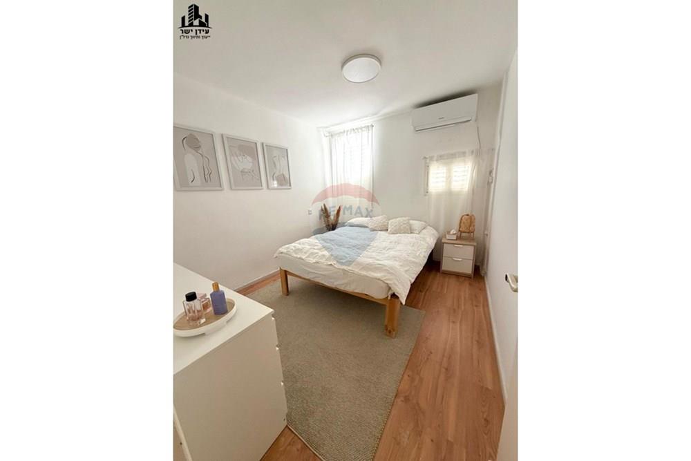 Apartment for Sale in Tel Aviv - Image 4