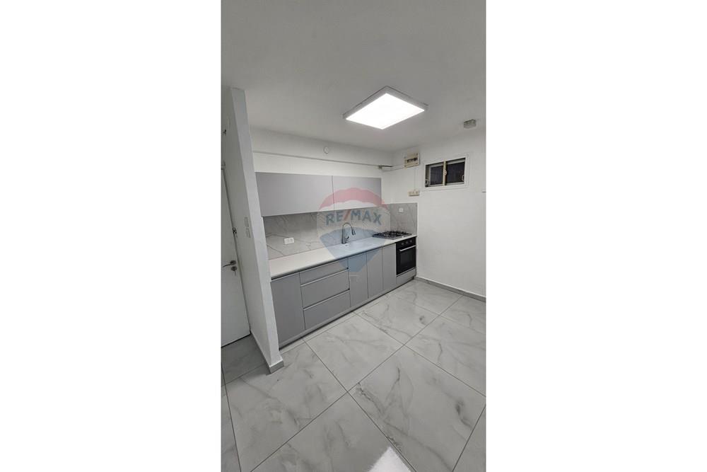 Apartment for Sale in Karmiel - Image 2
