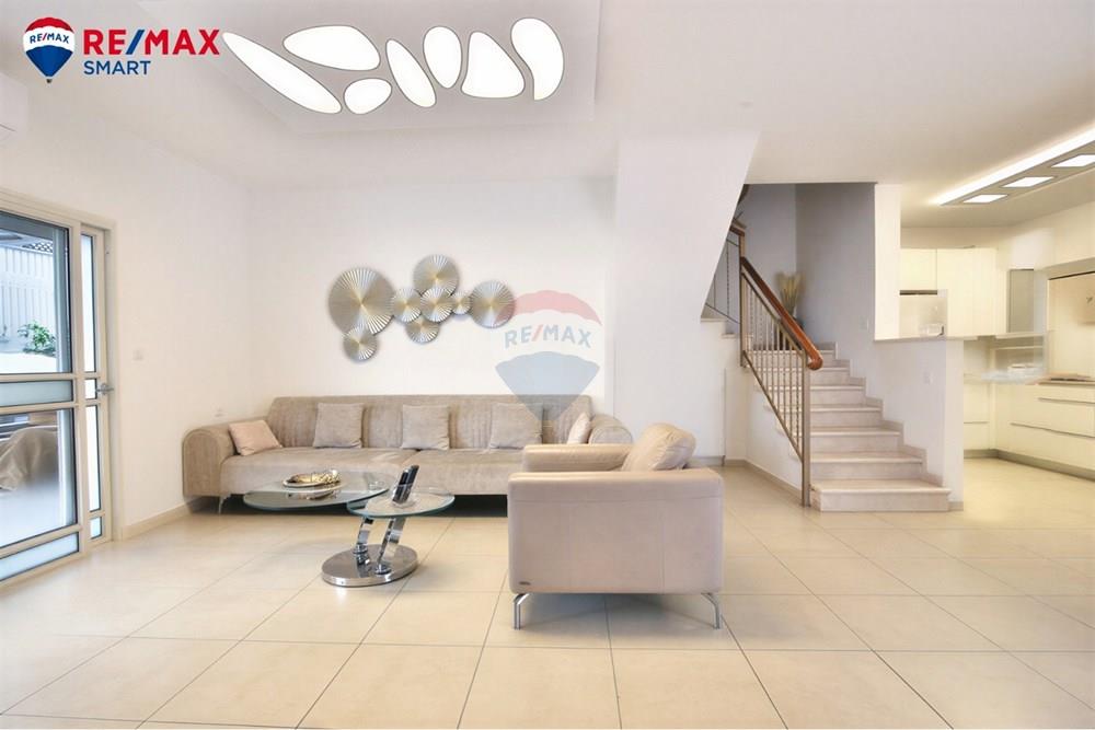 Apartment for Sale in קרית אתא - Image 2