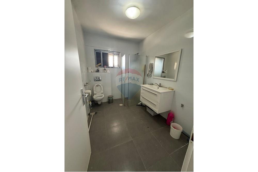 Apartment for Sale in Lod - Image 5