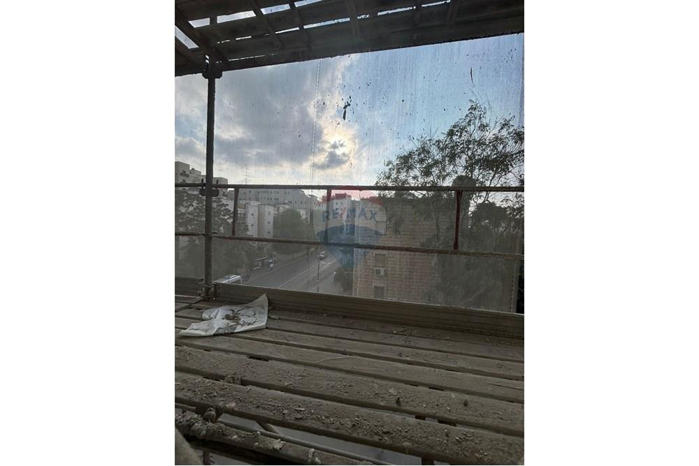 Apartment for Sale in Jerusalem - Image 2