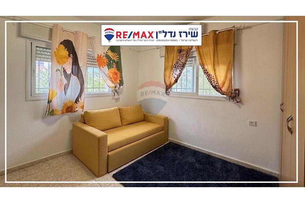 Apartment for Sale in מבשרת ציון - Image 7