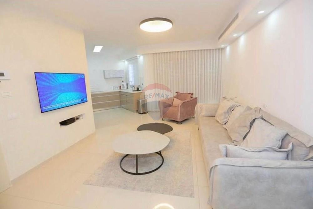 Apartment for Sale in Beer Sheva - Image 2