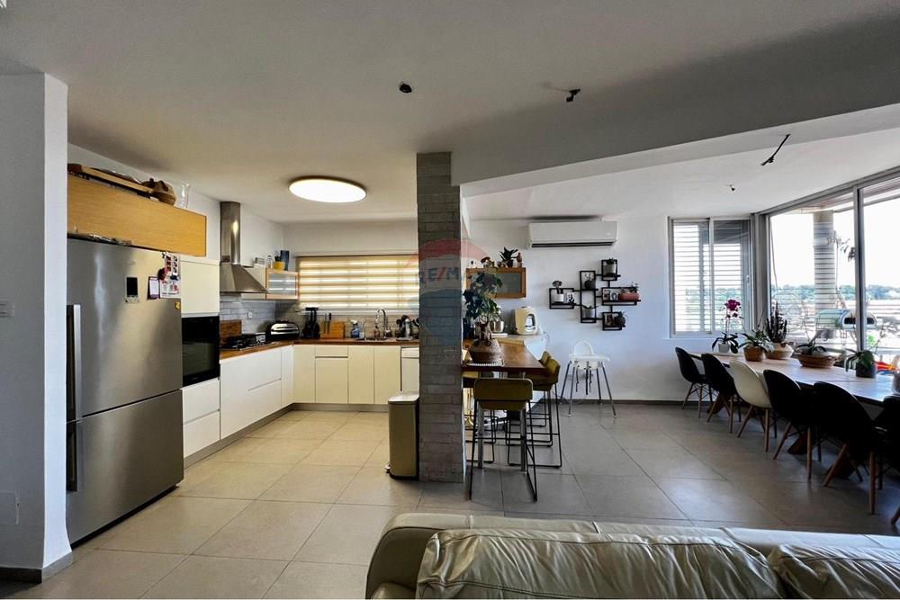 Apartment for Sale in קרית אתא - Image 5