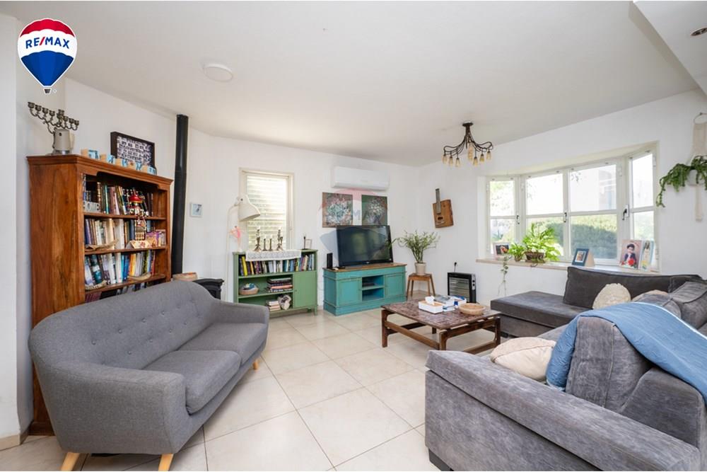 Apartment for Sale in Zichron Ya'akov - Image 1
