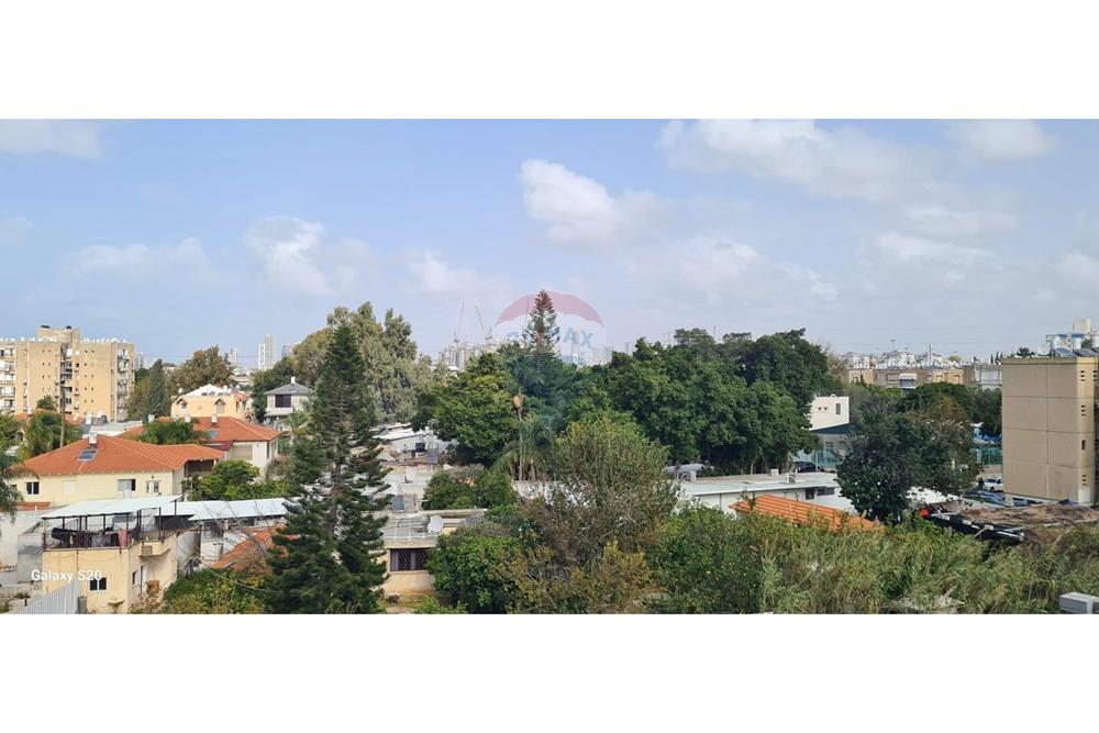 Apartment for Sale in Tel Aviv - Image 4