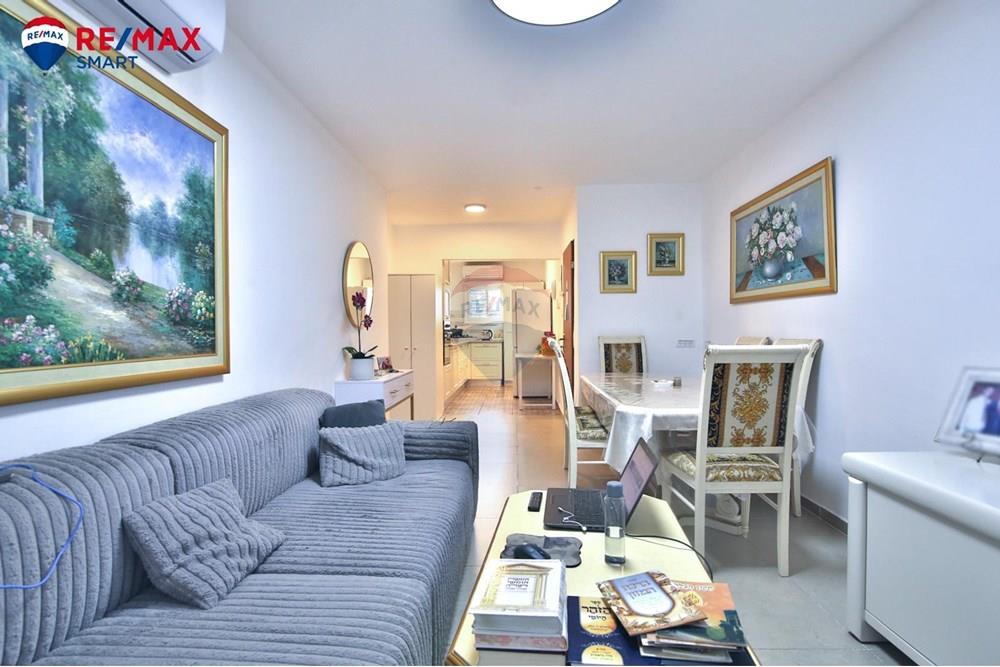 Apartment for Sale in Kiryat Yam - Image 2