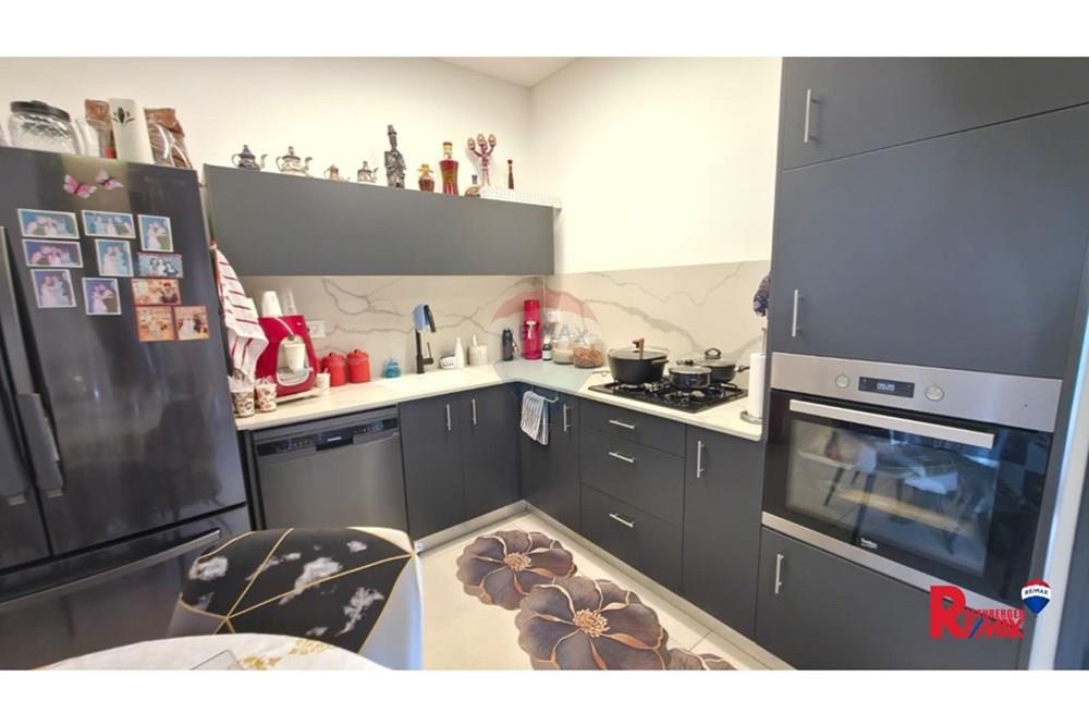 Apartment for Sale in Rishon LeZion - Image 3