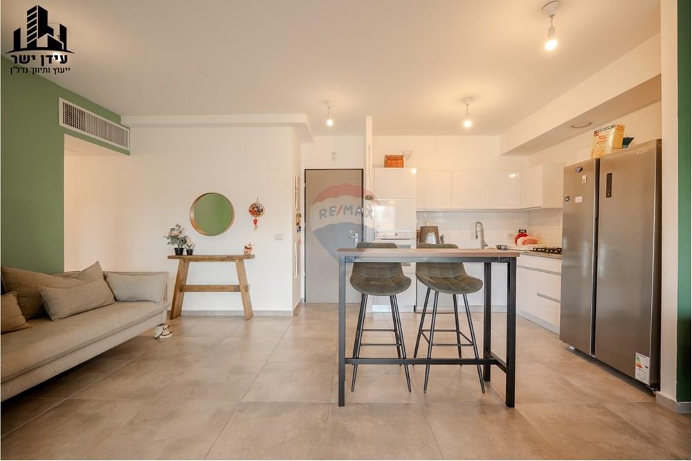 Apartment for Sale in Tel Aviv - Image 3