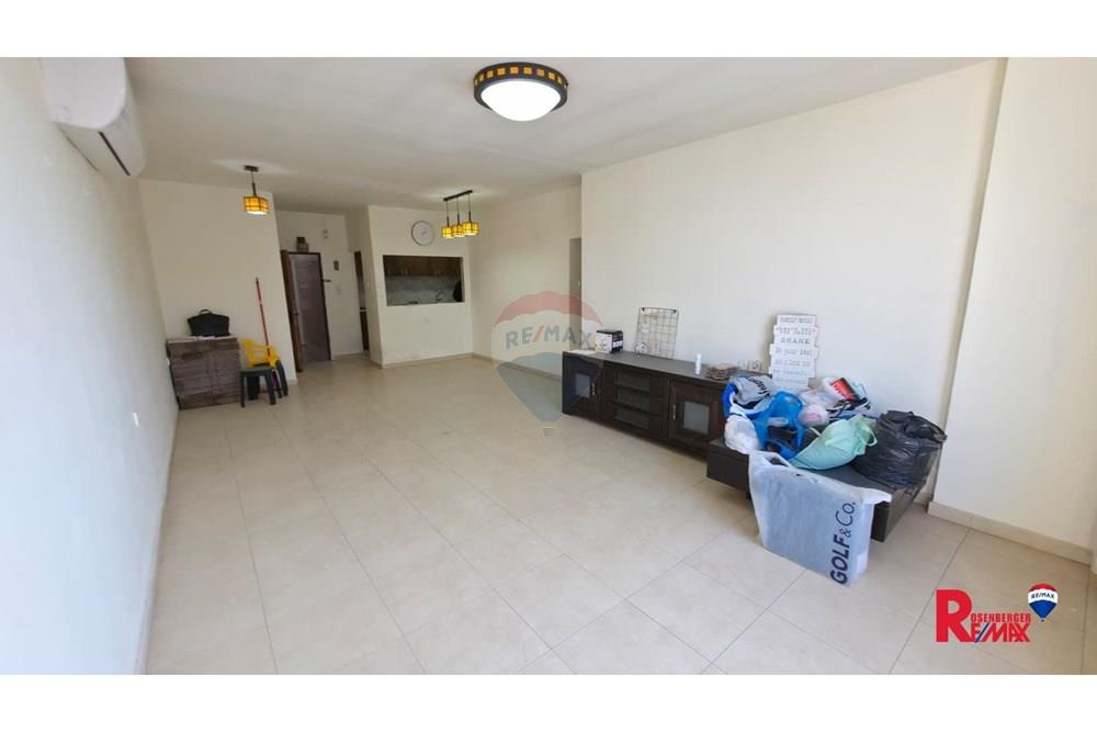 Apartment for Sale in Rishon LeZion - Image 4