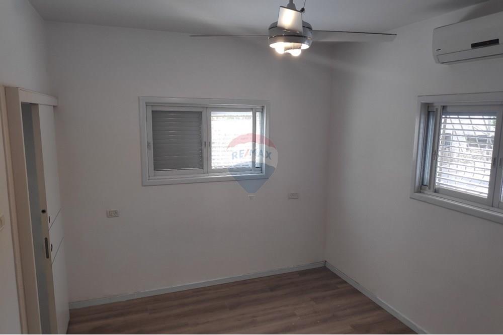 Apartment for Sale in Givatayim - Image 6