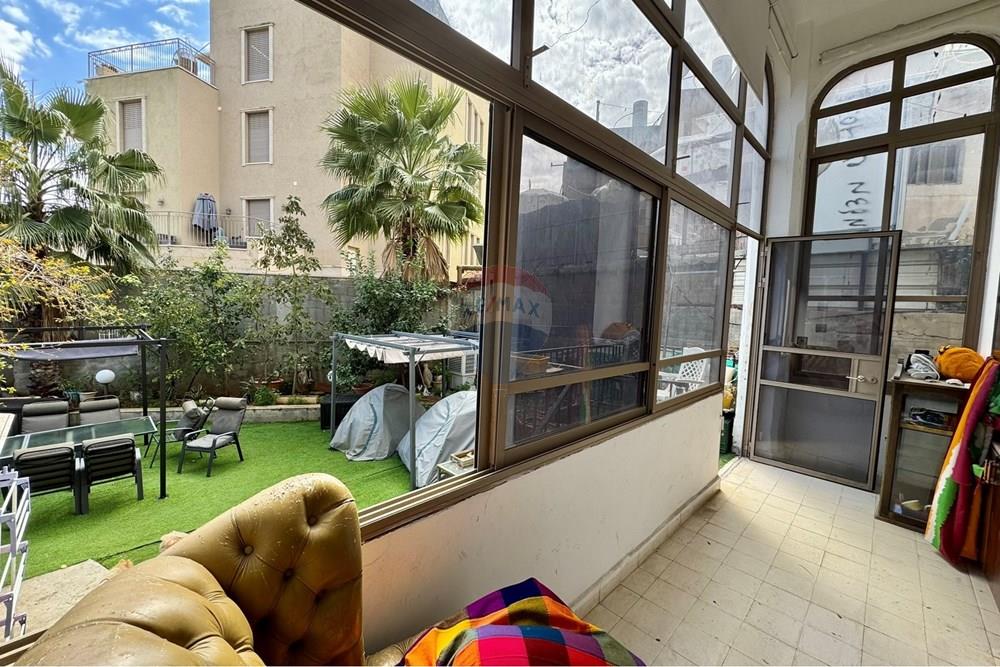 Apartment for Sale in Tel Aviv - Image 3