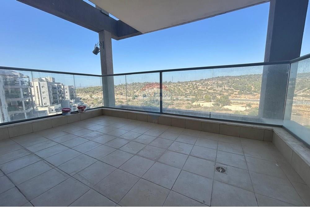 Apartment for Sale in חריש - Image 1