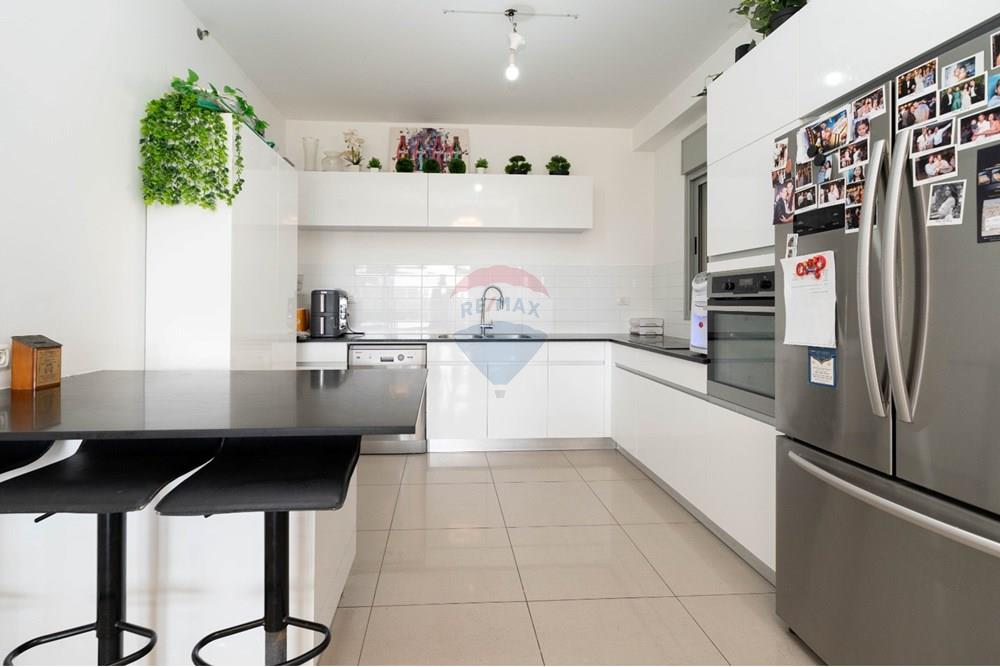 Apartment for Sale in Netanya - Image 6