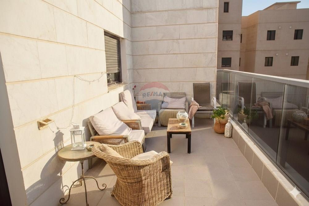 Apartment for Sale in גדרה - Image 4