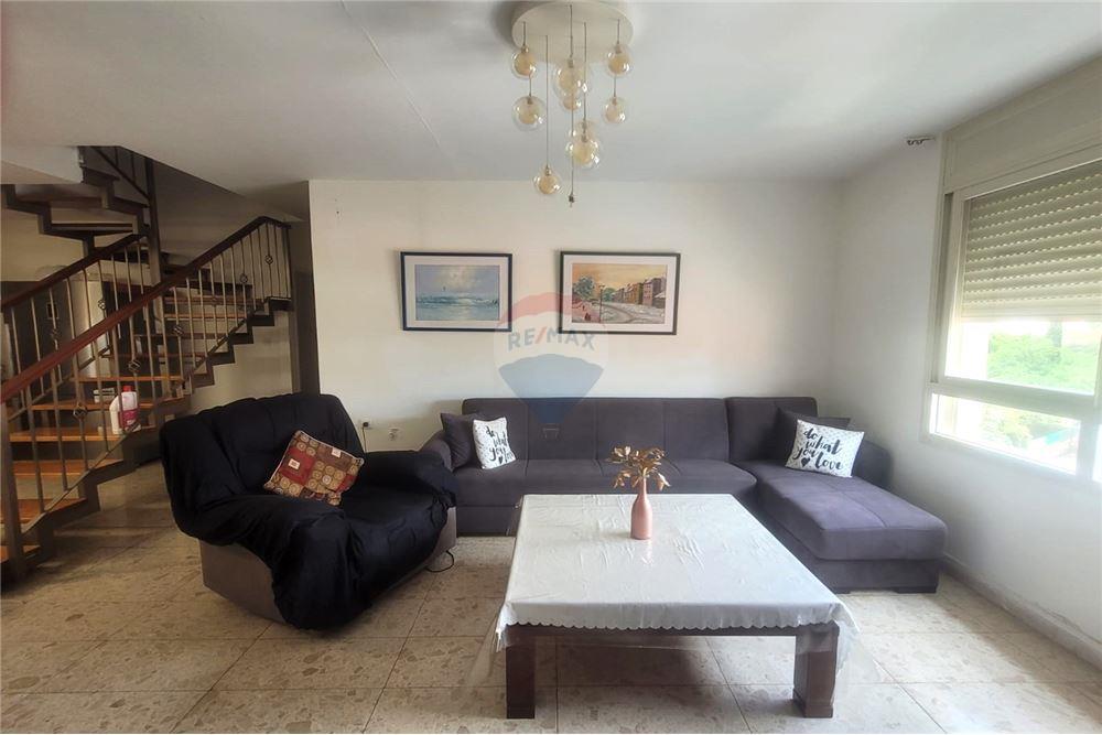 Apartment for Sale in Karmiel - Image 1