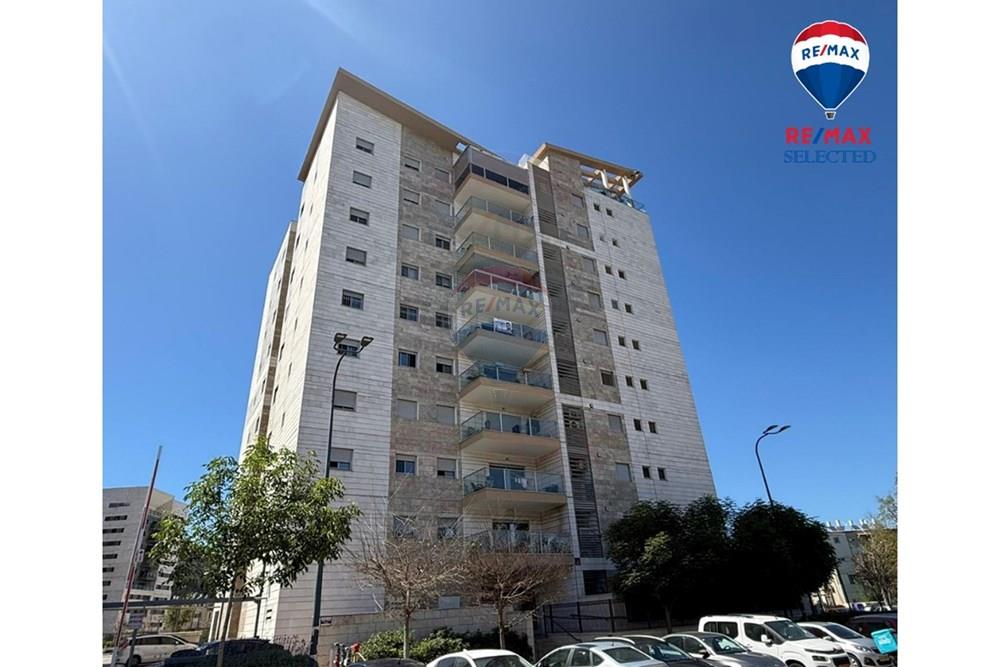 Apartment for Sale in Haifa - Image 1
