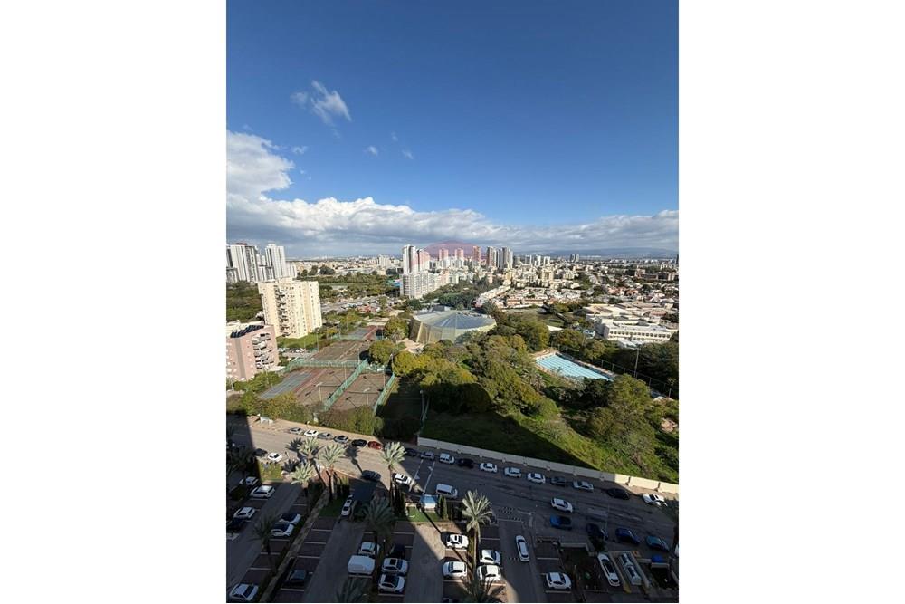 Apartment for Sale in קרית מוצקין - Image 6