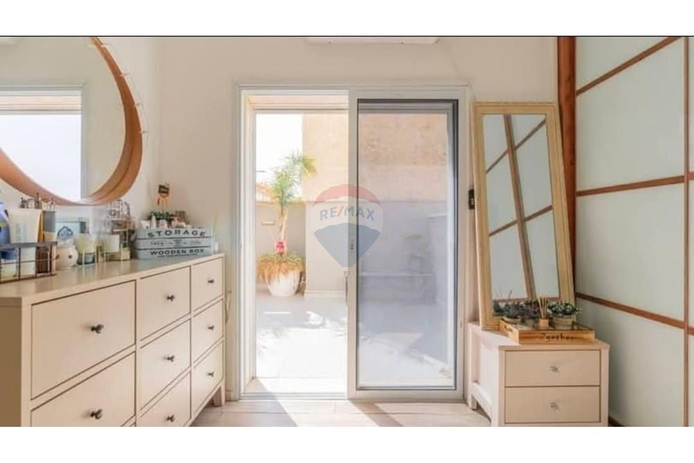 Apartment for Sale in Beer Sheva - Image 1