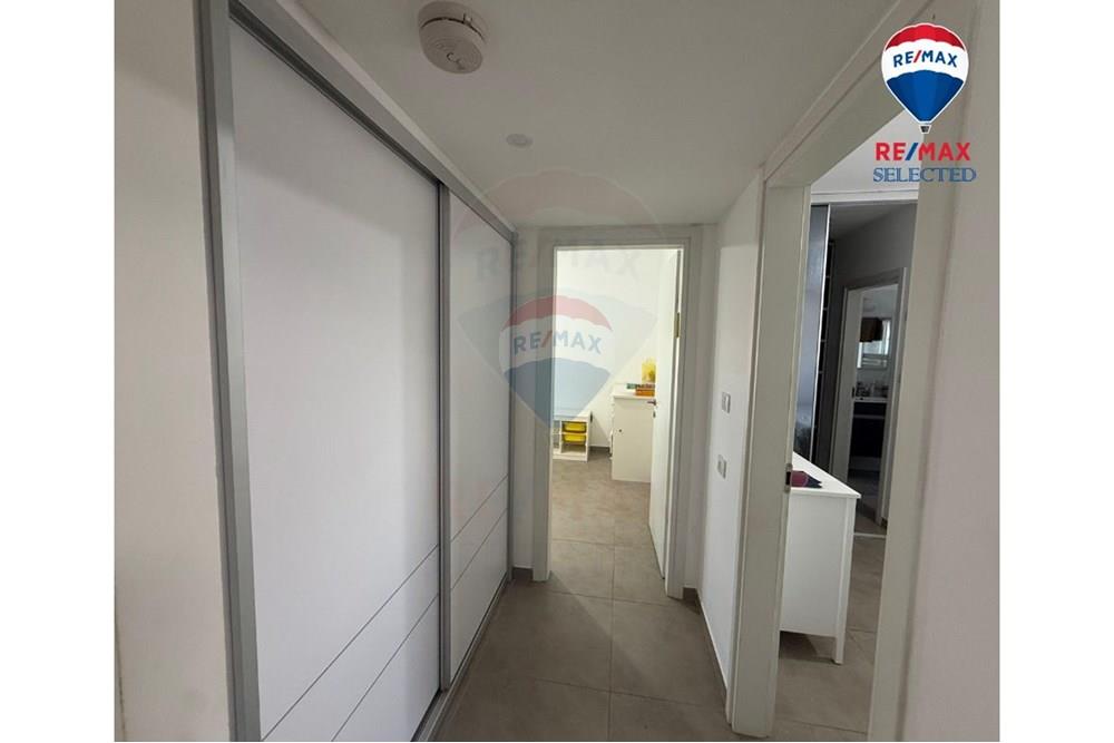 Apartment for Sale in Haifa - Image 4