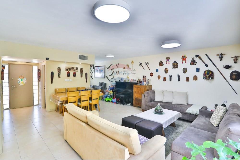House for Sale in Rishon LeZion - Image 5