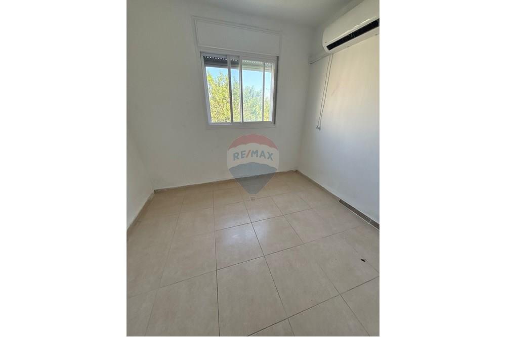 Apartment for Sale in קרית אתא - Image 3