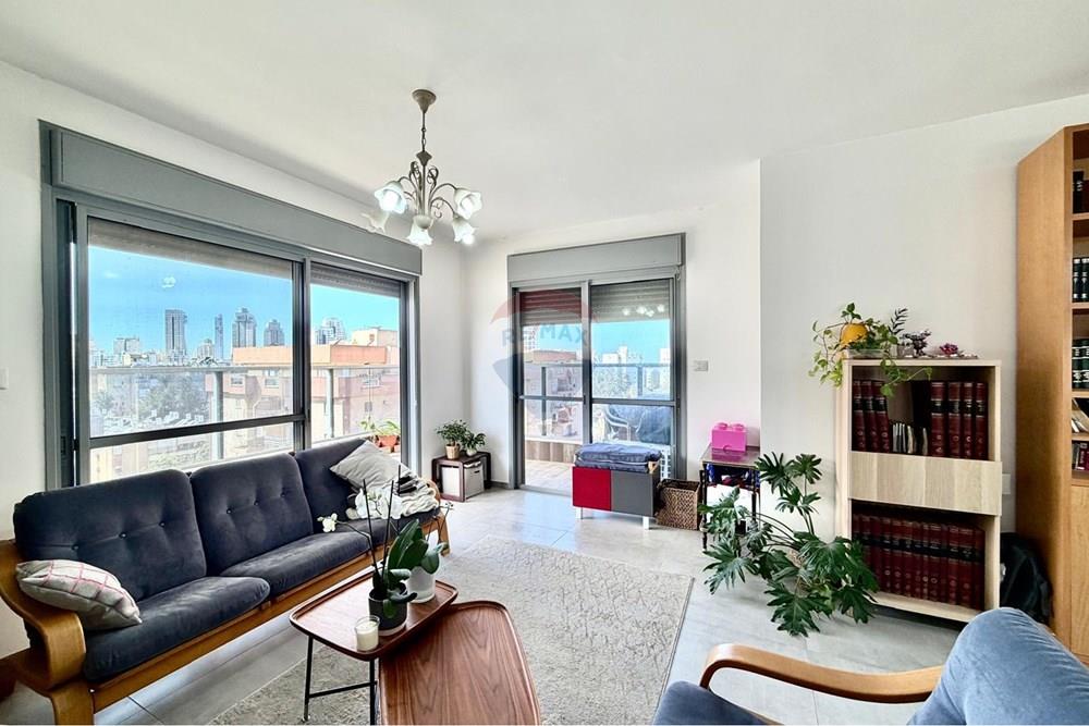Apartment for Sale in Netanya - Image 1