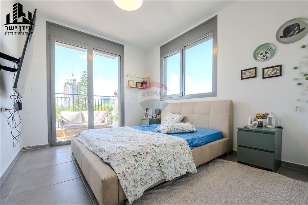 Apartment for Sale in Tel Aviv - Image 6