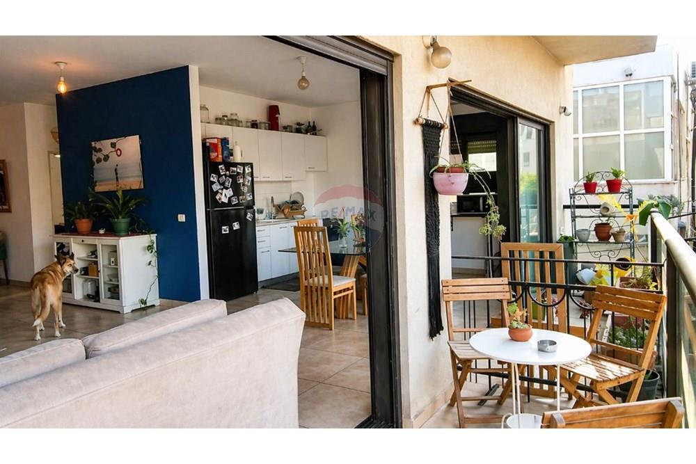 Apartment for Sale in Tel Aviv - Image 6