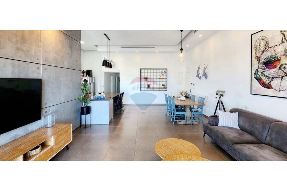 Apartment for Sale in Nahariya - Image 1