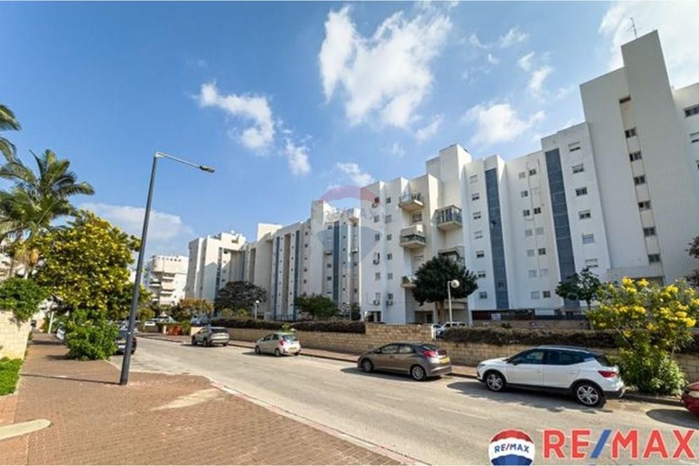 Apartment for Sale in Ashkelon - Image 3