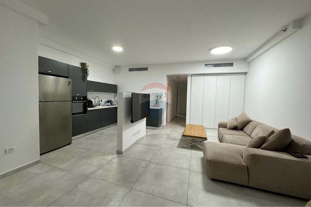 Apartment for Sale in Tel Aviv - Image 1