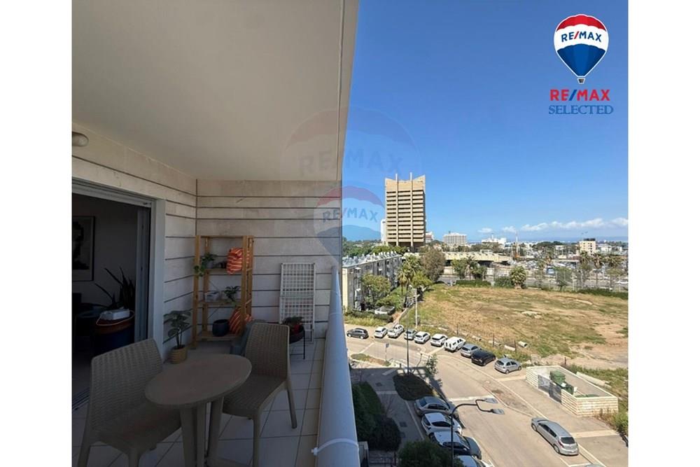 Apartment for Sale in Haifa - Image 2