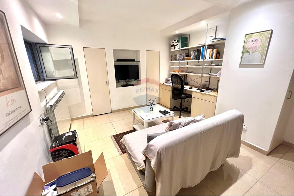 Apartment for Sale in Jerusalem - Image 2