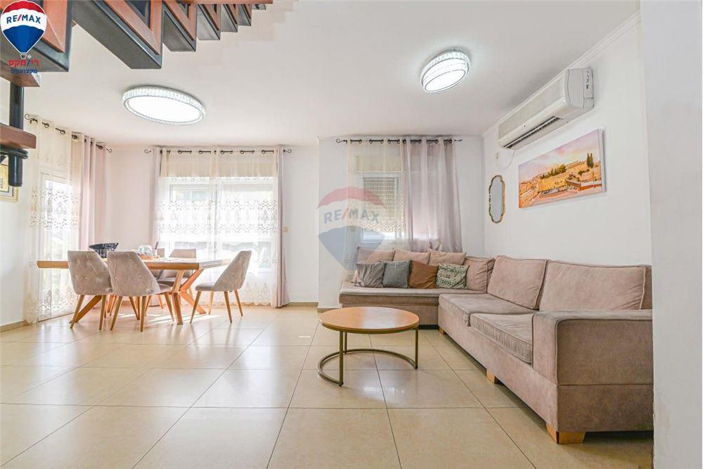 Apartment for Sale in אור עקיבא - Image 3