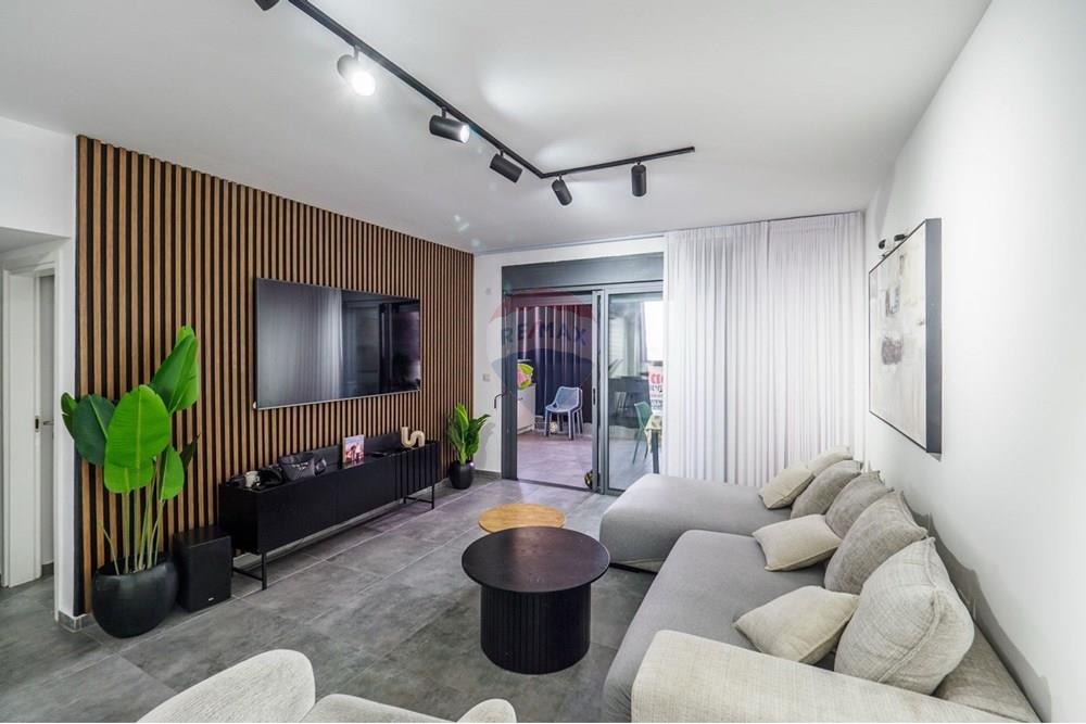Apartment for Sale in Nahariya - Image 2