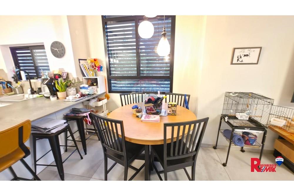 Apartment for Sale in Rishon LeZion - Image 3