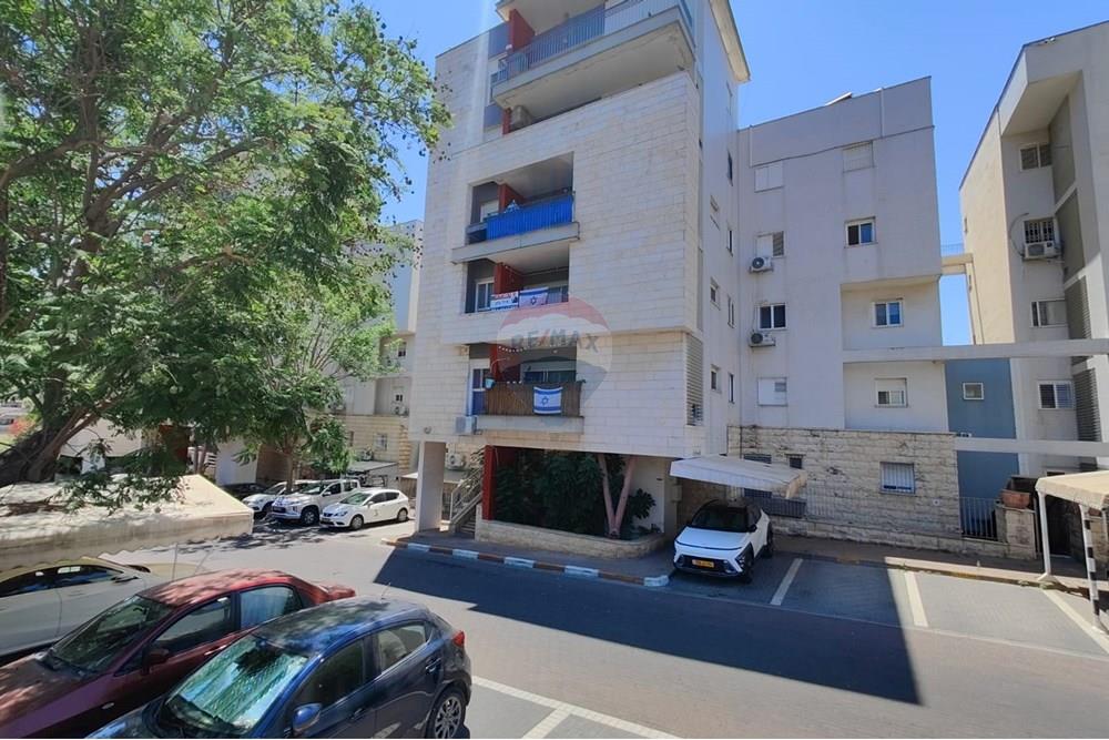 Apartment for Sale in Karmiel - Image 1