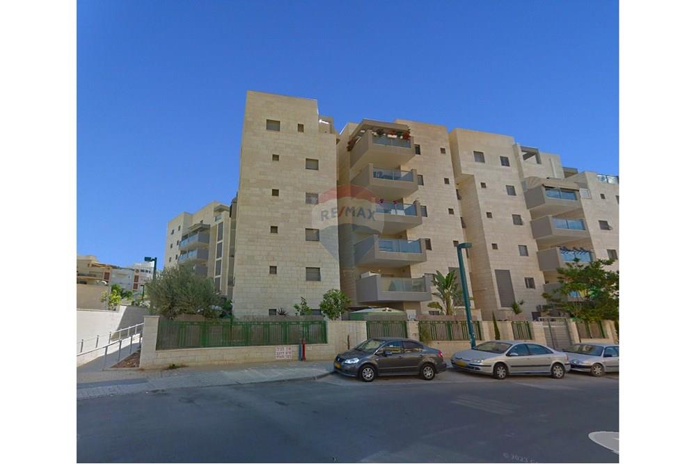Apartment for Sale in Beer Sheva - Image 1