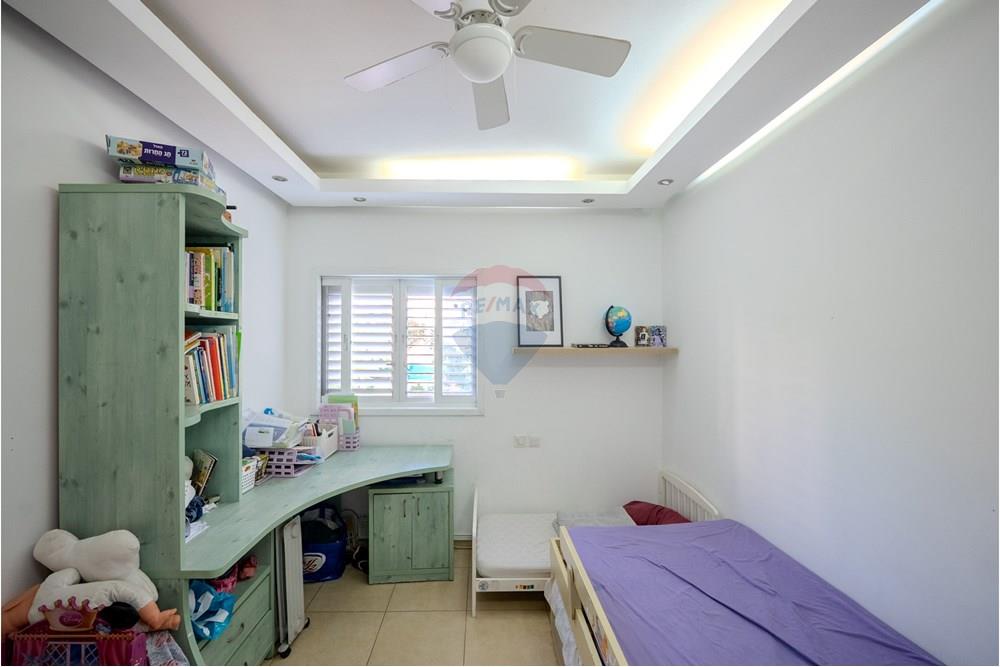 Apartment for Sale in Petah Tikva - Image 1
