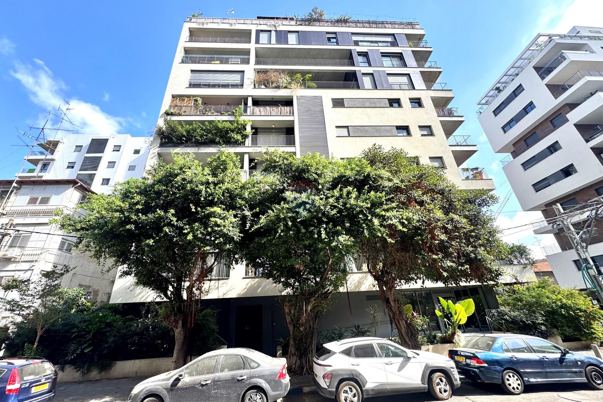 Apartment for Sale in Ramat Gan - Image 3