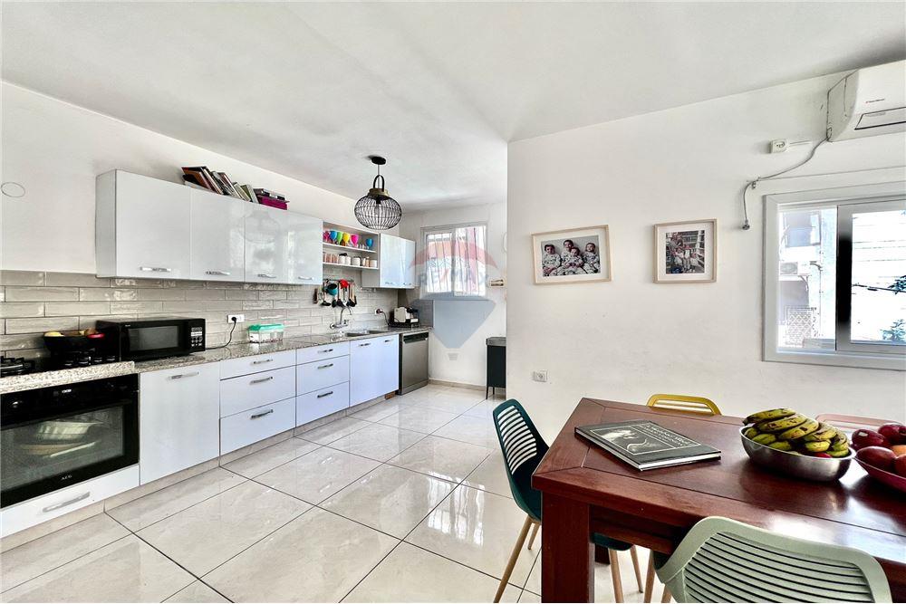 Apartment for Sale in Netanya - Image 3