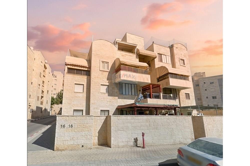 Apartment for Sale in Beer Sheva - Image 1