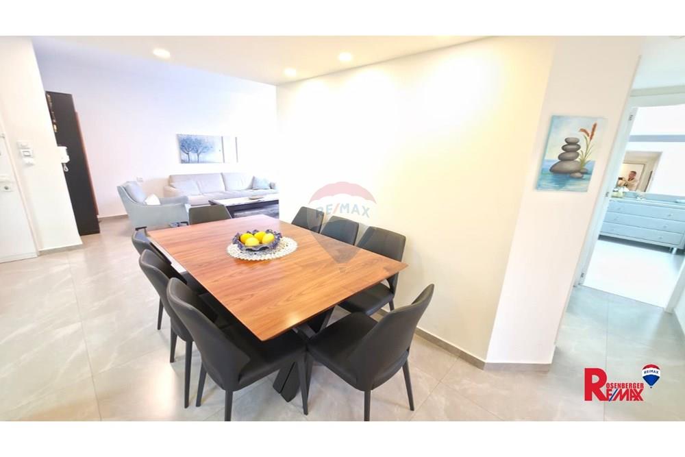 Apartment for Sale in Holon - Image 4