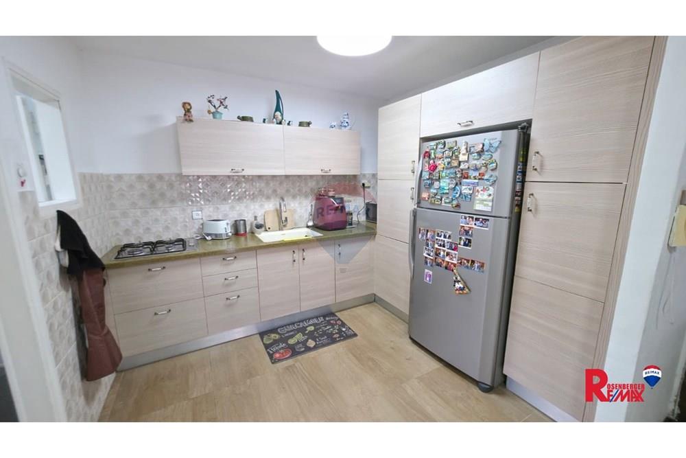 Apartment for Sale in Holon - Image 4